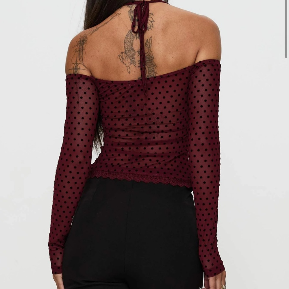 Princess Polly: On My Side Off Shoulder Tie Neck Top Burgundy *discontinued* - Picture 3 of 7